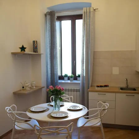 Dimora Del Sole - Intero Appartamento LʼAquila