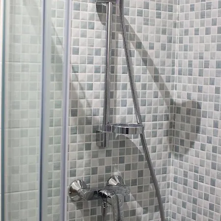 Dimora Del Sole - Intero Appartamento LʼAquila